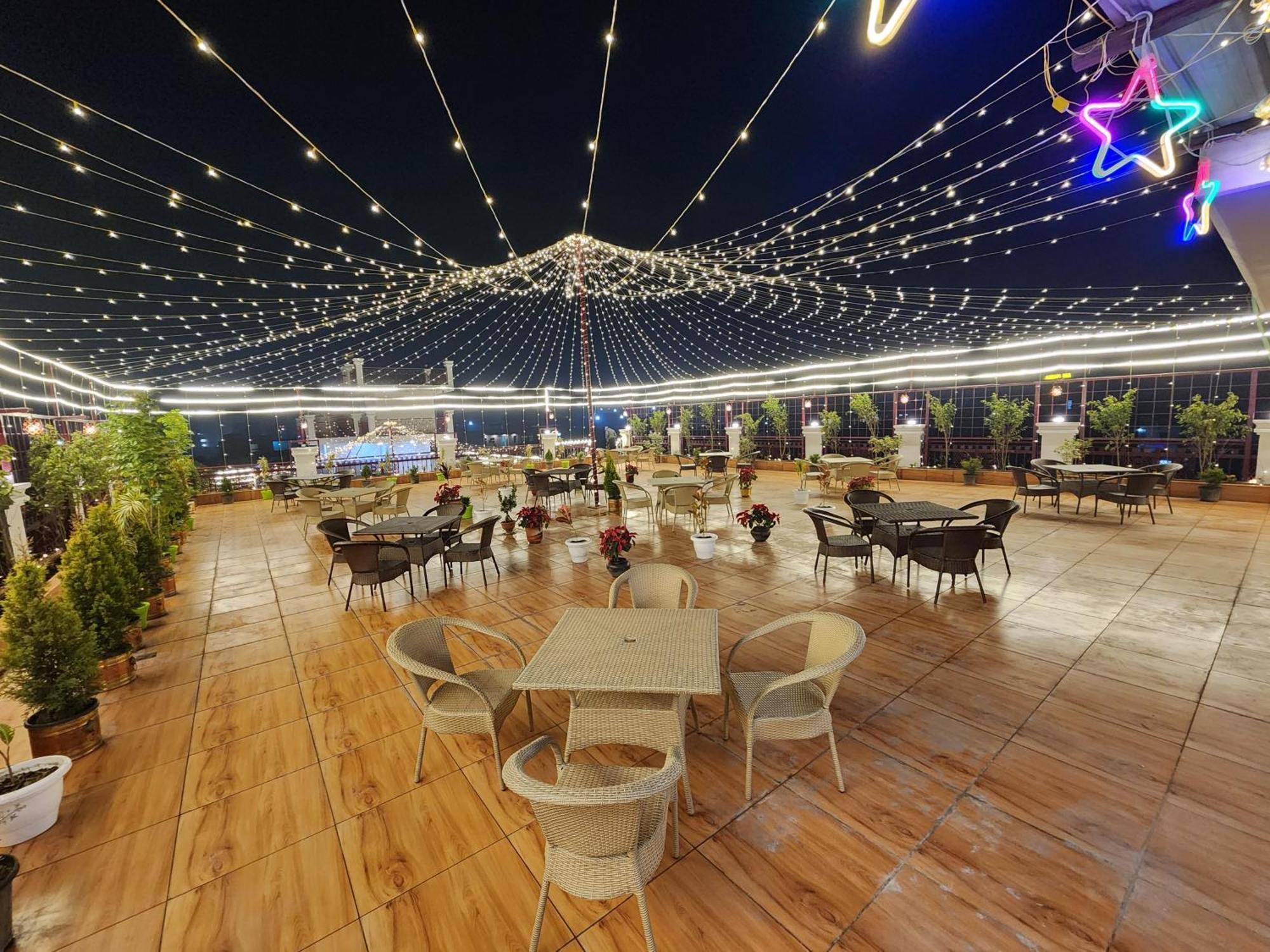 Hotel Sun Haven Greater Noida Extérieur photo